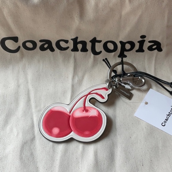 ๐ COACH COACHTOPIA CHERRY BAG CHARM ๐ - Picture 7 of 16